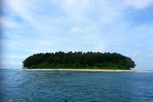 Pantai Mailan Makbon: Surga Tersembunyi di Sumatera Utara